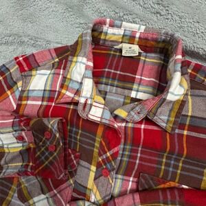 Duluth Trading Co Plaid Flannel Shirt Womens Medium Red Brown Button Down EUC